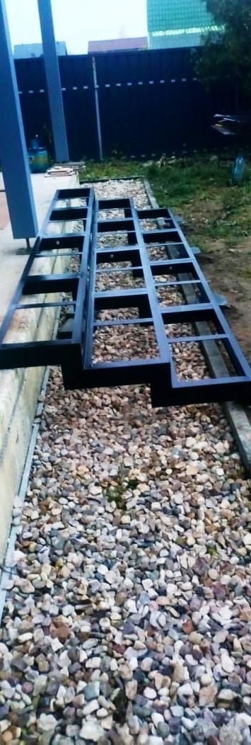 металлокаркас лестницы